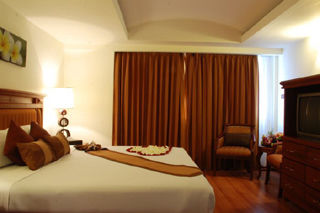 Sea Pearl Beach & Spa Patong Екстериор снимка