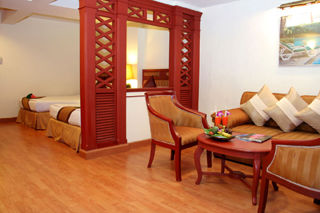 Sea Pearl Beach & Spa Patong Екстериор снимка